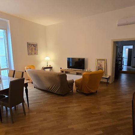 Apartamento Tra Mare E Castello La Spezia Exterior foto